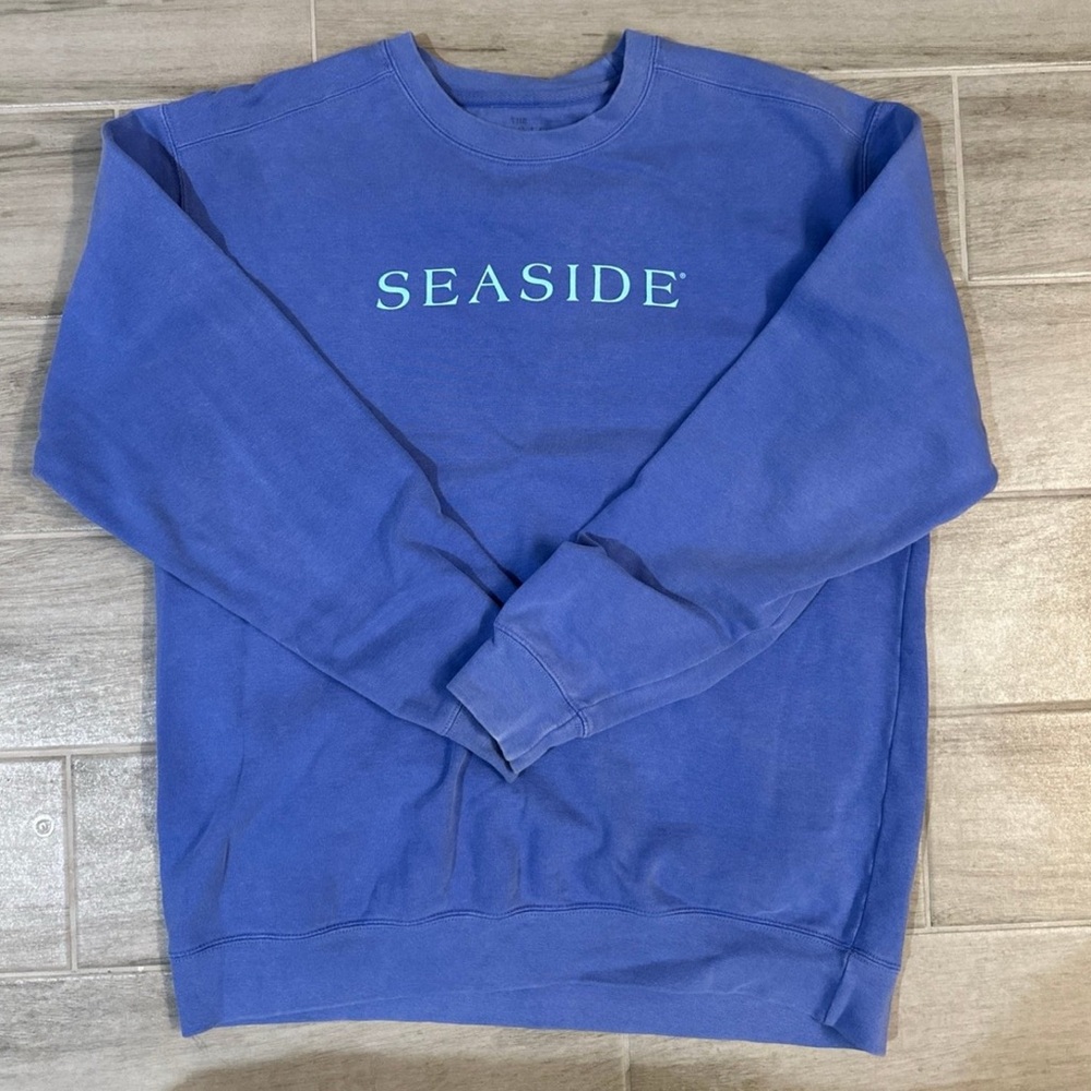 Women’s Medium Seaside Crewneck Sweatshirt periwinkle with aqua lettering